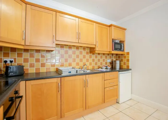 106 - The Townhouse By Shortstays