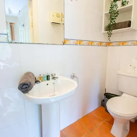 106 - The Townhouse By Shortstays Galway Exterior photo